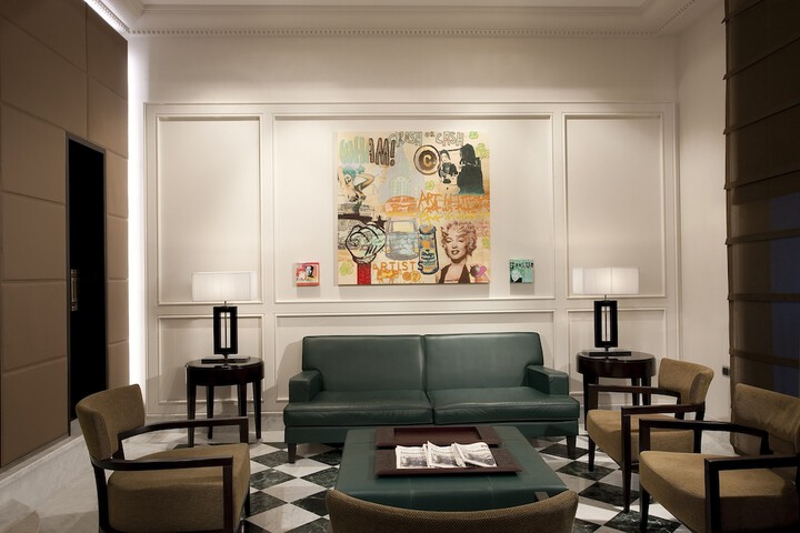 Guest Lobby