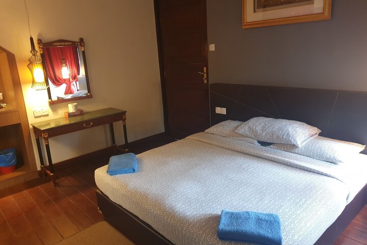 Room 5 of 46
