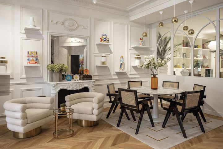 Guest Lobby