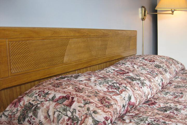 Room 2 of 8
