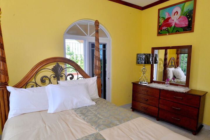 Room 7 of 42