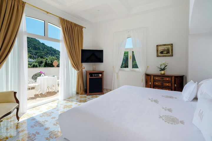 Room 86 of 250