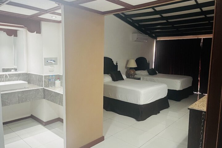 Room 15 of 189