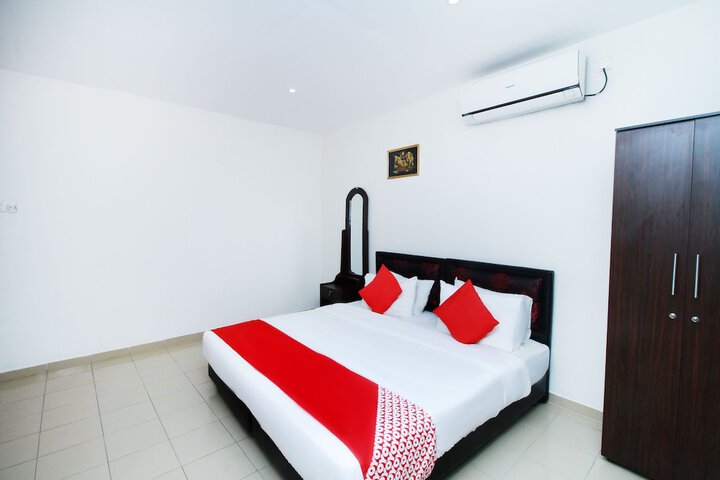 Room 29 of 70