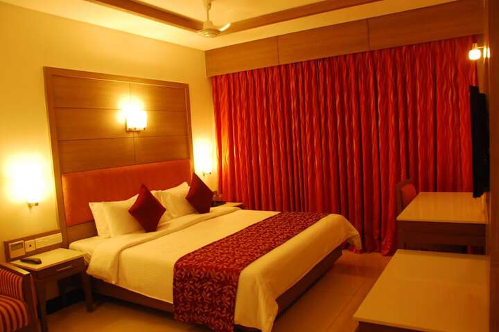 Room 4 of 19