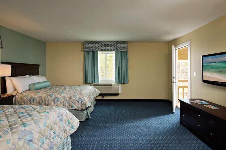 Room 7 of 33