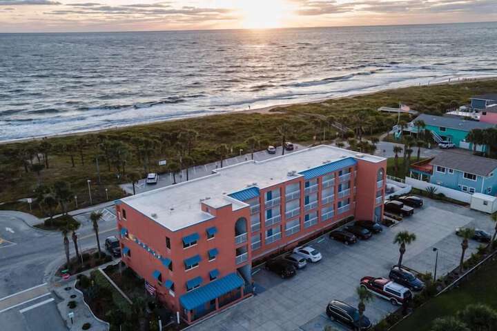 Oceanview Lodge