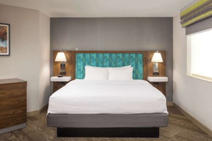 Room 40 of 261