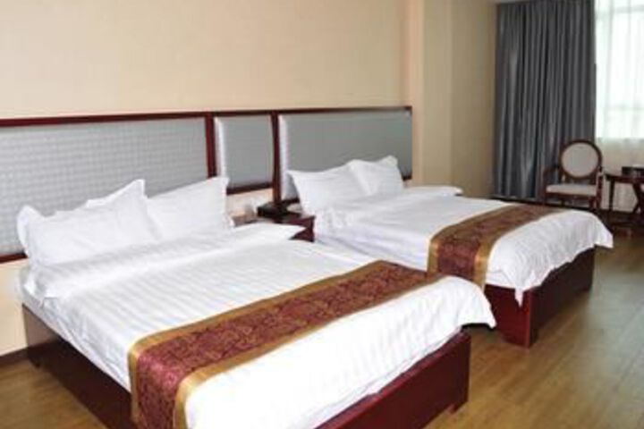 Room 9 of 40