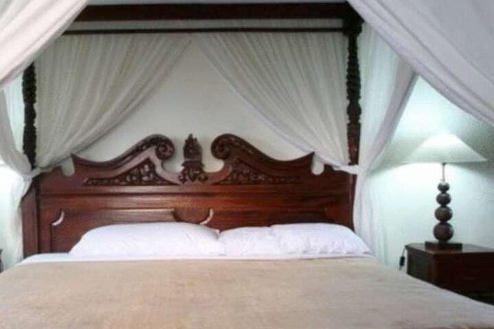 General 4 of 11