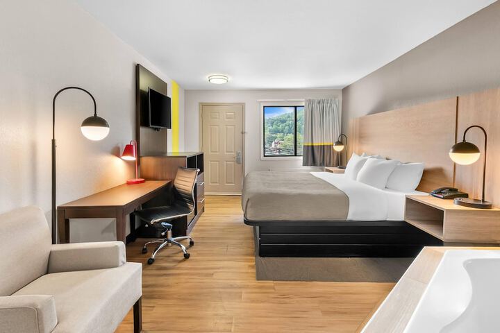 Room 26 of 62