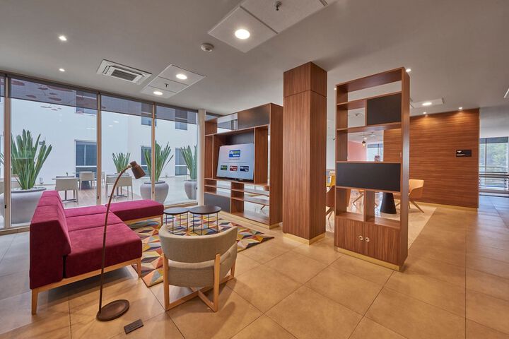 Guest Lobby