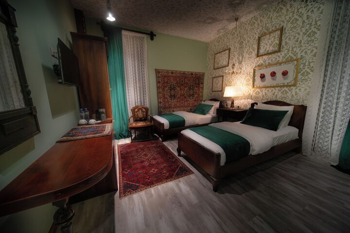 Room 33 of 75
