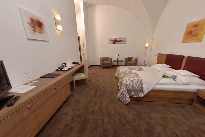 Room 8 of 58