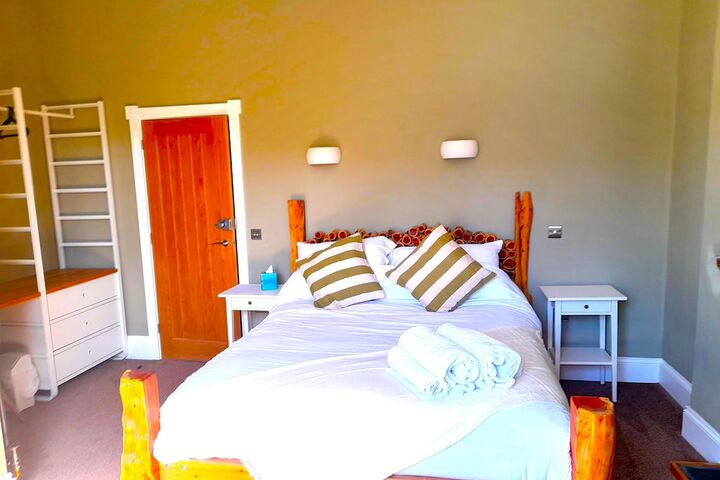 Room 7 of 20