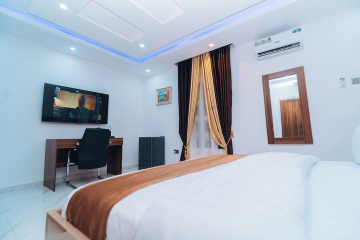 Room 19 of 60