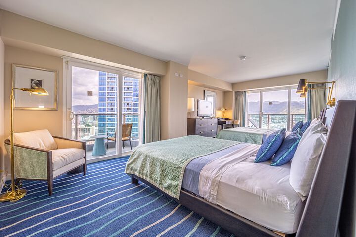 Room 41 of 213