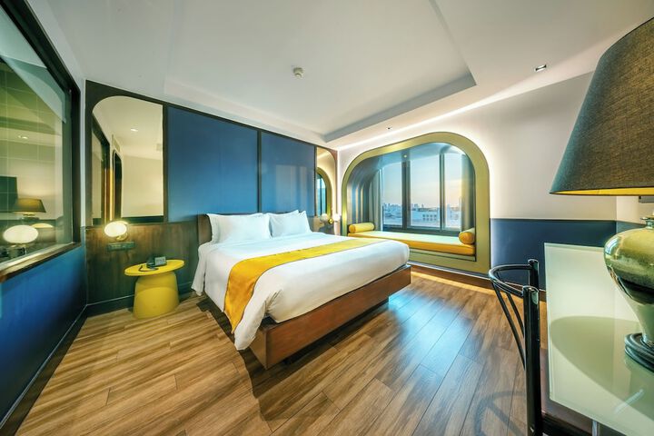 Room 7 of 64