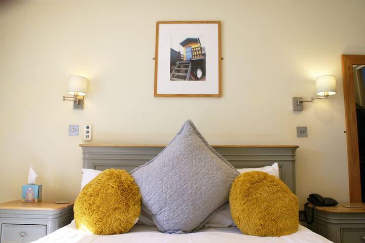 Room 3 of 11