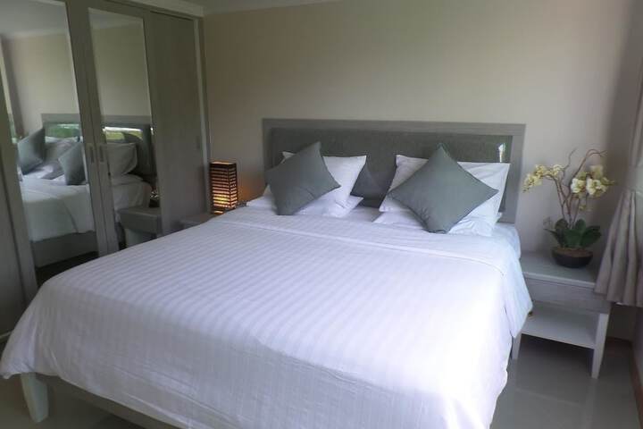 Room 10 of 47