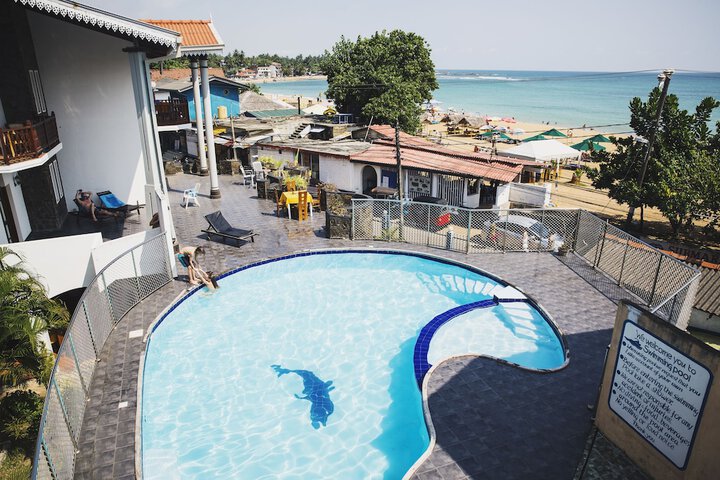 Pool 42 of 75