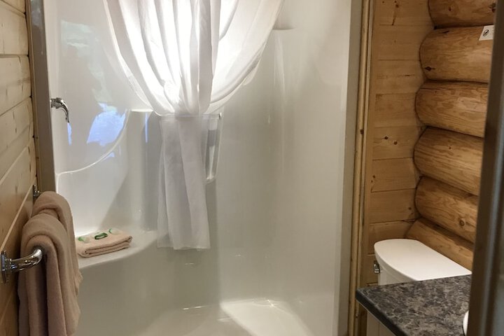 Room 17 of 26