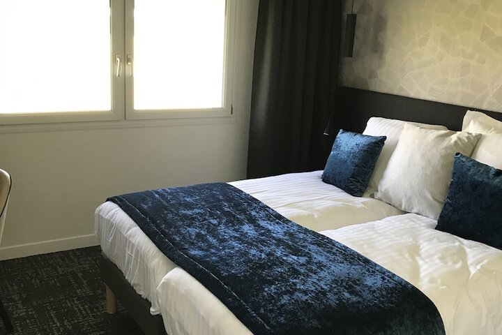 Room 14 of 86