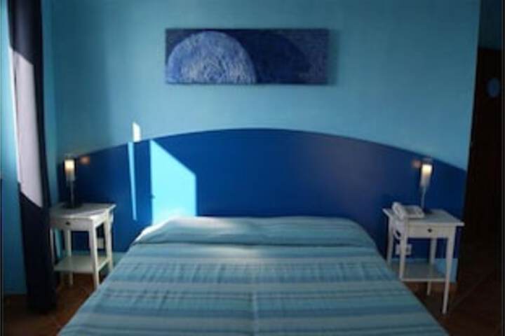 Room 8 of 13