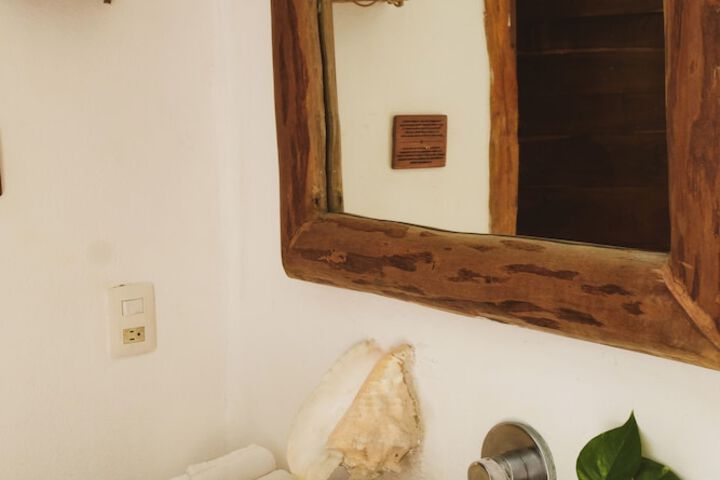 Room 26 of 60
