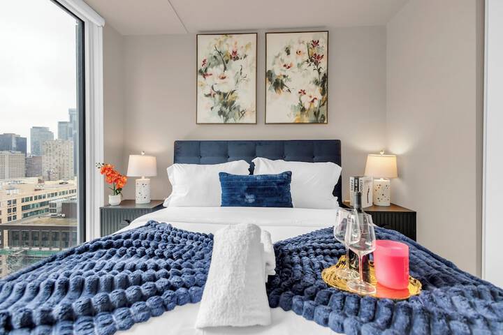 Room 28 of 61