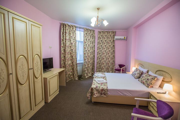 Room 12 of 64