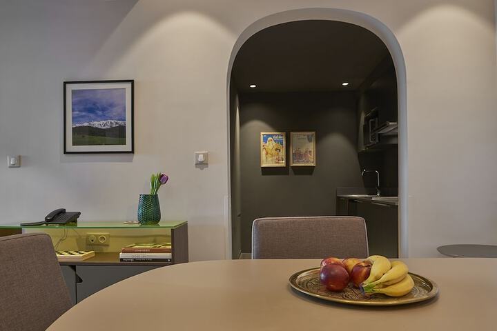 Room 19 of 27