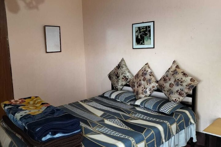Room 14 of 77