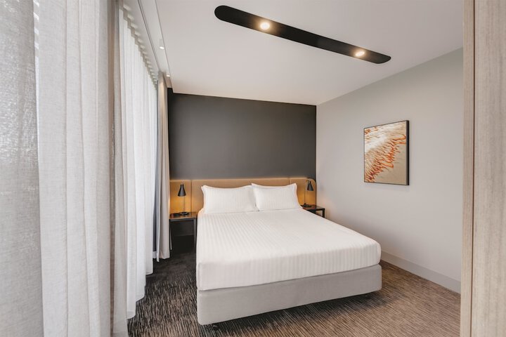 Room 7 of 52