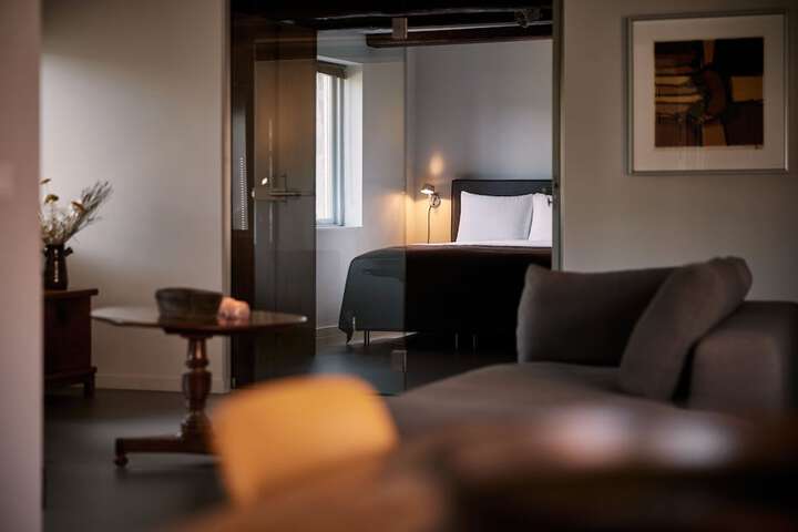 Room 26 of 171