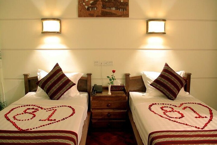 Room 6 of 22