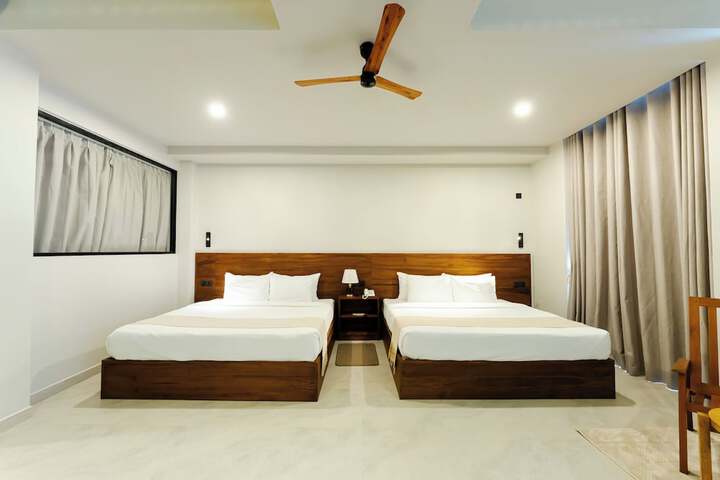Room 93 of 174