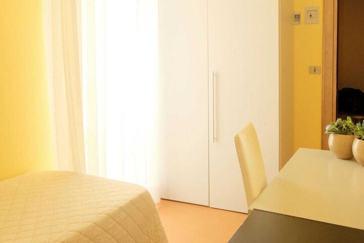 Room 62 of 154