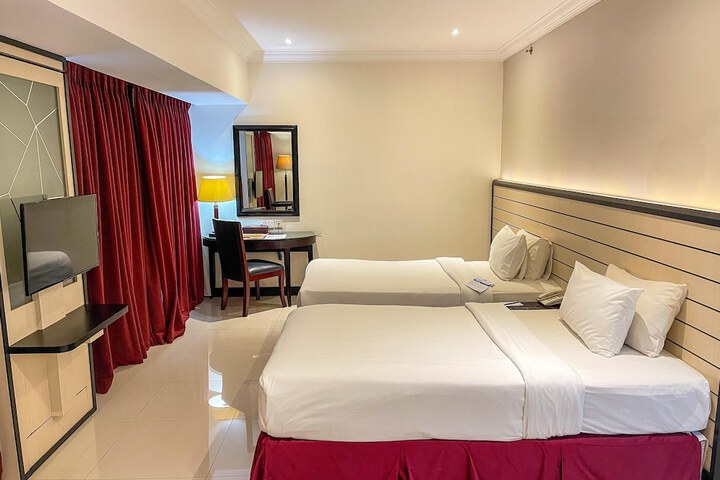 Room 30 of 101