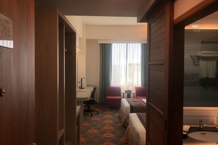 Room 15 of 87