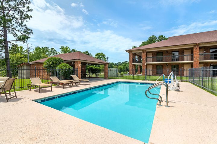 Hotel with Pool