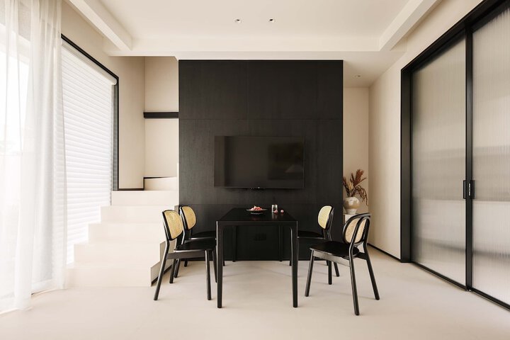 Room 43 of 110