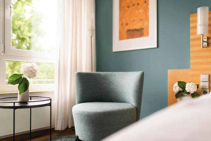 Room 16 of 50
