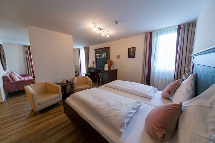 Room 9 of 55