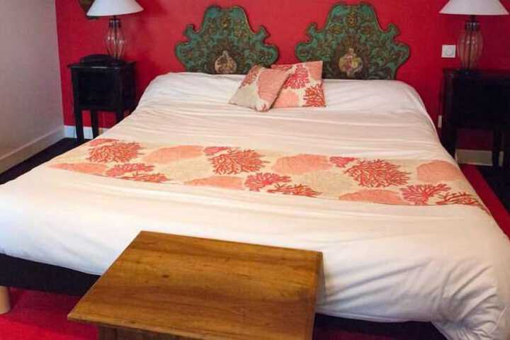 Room 13 of 21