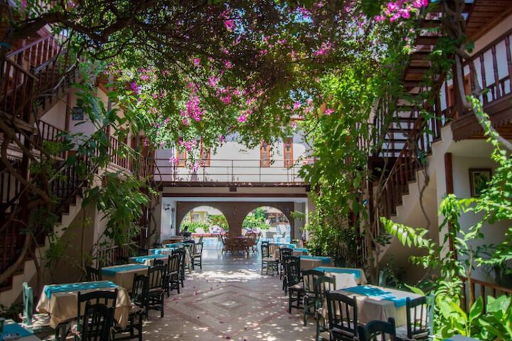 Dining Photos