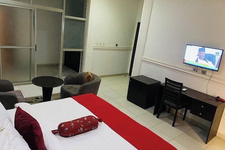 Room 10 of 51