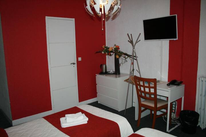 Room 9 of 53