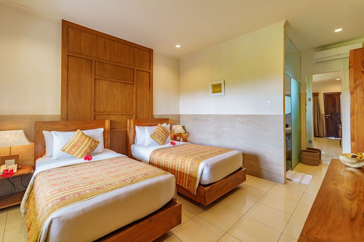 Room 27 of 162