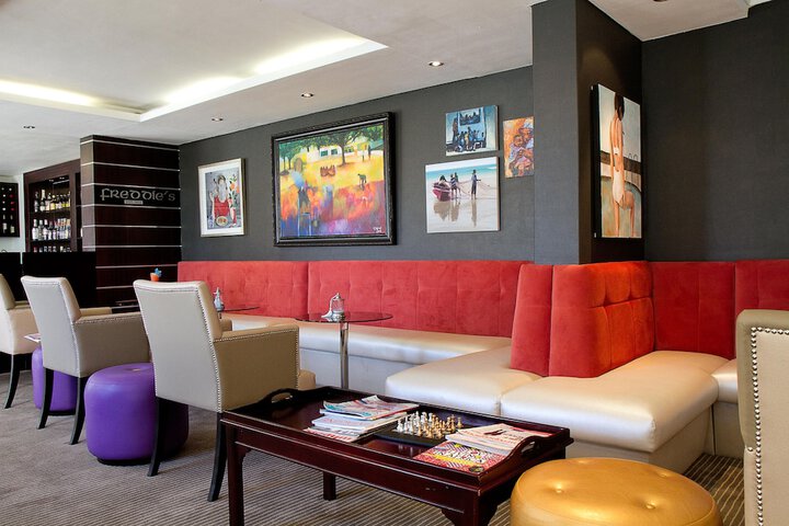 Lounge 153 of 168